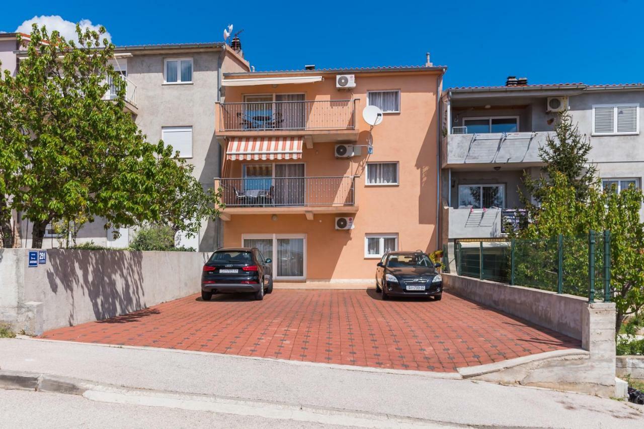 Apartment Anamarija With Sea View Šibenik Exteriör bild