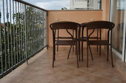 Apartment Anamarija With Sea View Šibenik Exteriör bild